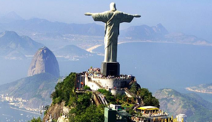 Как статуя Христа-Искупителя появилась в Рио?