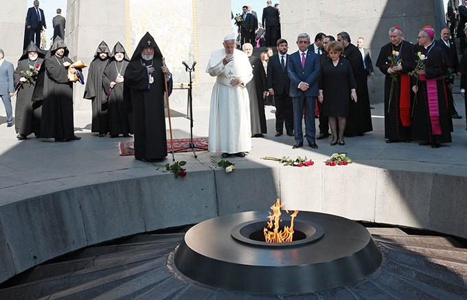 Микаел Минасян: «Папа в Армении помог нам прорваться через оболочку боли»