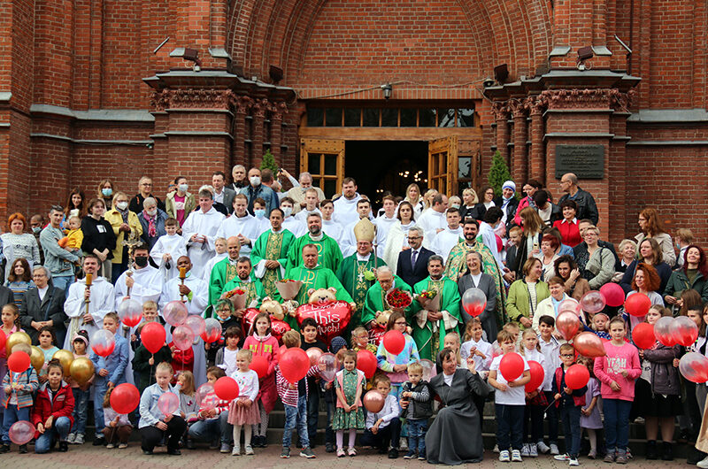 Отцы-салезианцы заканчивают 30-летнее служение в Кафедральном соборе Москвы