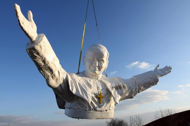 Крупнейший в мире памятник Иоанну Павлу II. Скоро открытие
