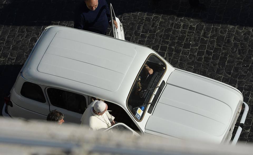 Новый-старый автомобиль Папы Франциска
