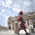 Обзор дел в Ватикане: «Ассизи, Курия, G-8»