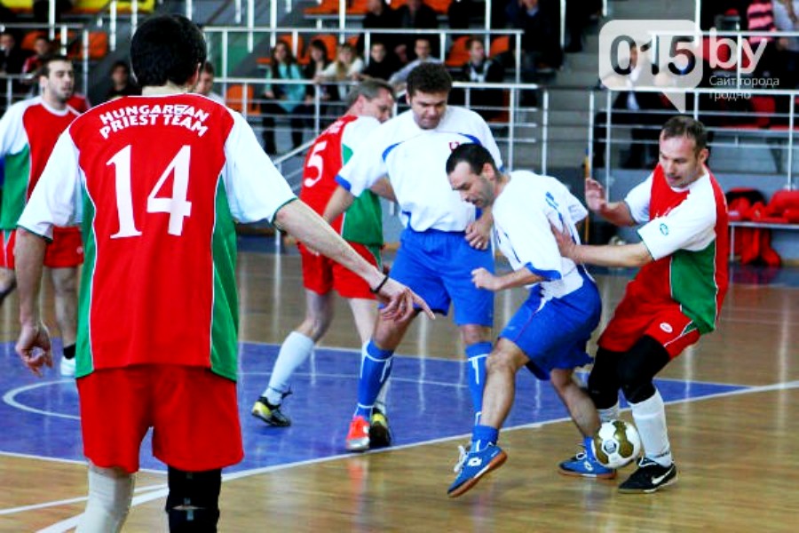 В Белоруссии торжественно открылся VIII Чемпионат Европы по мини-футболу среди священников.