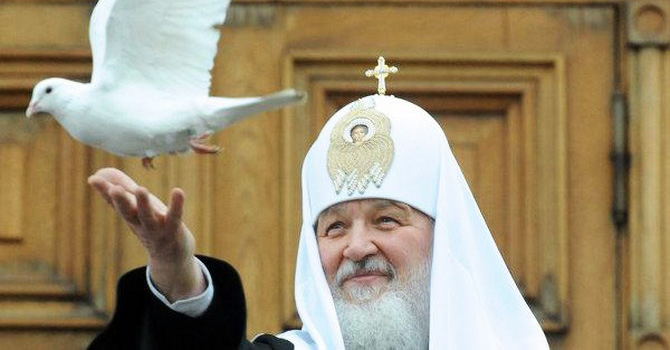 Патриарх Кирилл поздравил Папу с Пасхой