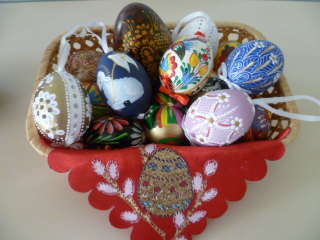Выставка пасхальных яиц в Иркутске