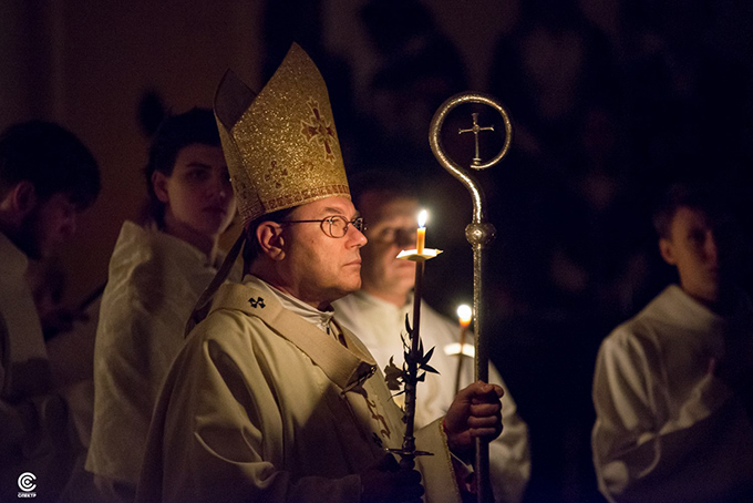Архиепископ Павел Пецци: “В свете Воскресения мы можем смотреть на всё”. Проповедь в Навечерие Пасхи