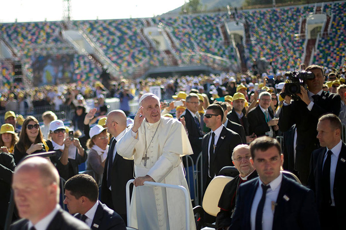 Проповедь Папы на стадионе имени М. Месхи в Тбилиси