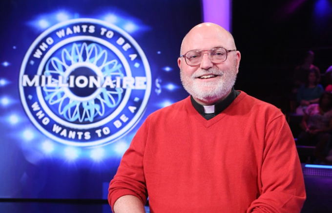 Американский священник выиграл в шоу “Кто хочет стать миллионером?”