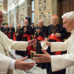Папе на покое Бенедикту XVI исполнилось 90 лет