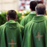 В Ирландии обеспокоены ростом числа суицидов среди священников