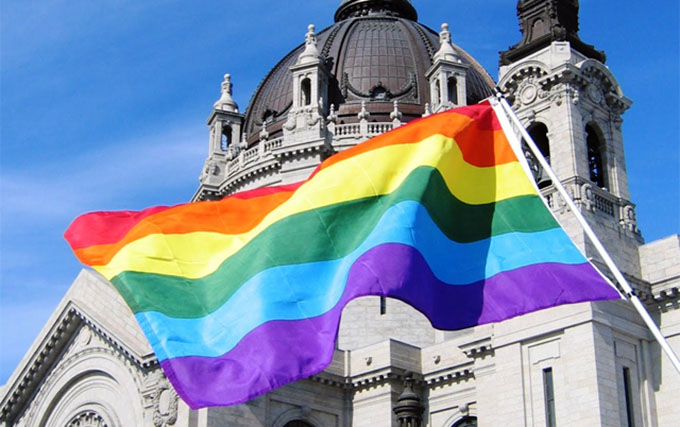 Гомосексуализм и Церковь: дилемма, вызов, благая весть