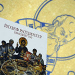 Новую книгу Папы на покое Бенедикта XVI представили в Москве