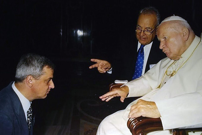 Самый путешествующий Папа так и не побывал в России: Петр Сахаров о кончине Иоанна Павла II
