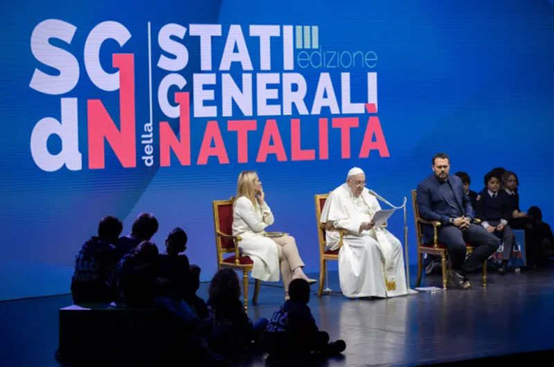 Папа Франциск: «Рождаемость – ключевой показатель надежды в стране»